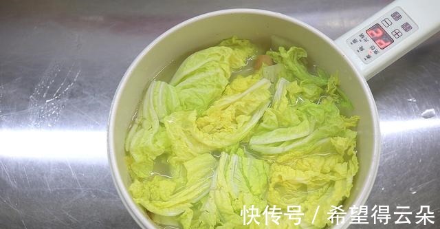 meggy|秋天爱吃“迷你大白菜”,这么做鲜香软嫩真提味,一顿饭干掉一锅!