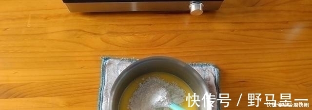 面团|一口下去就爆浆的卡士达酥皮泡芙,大气孔不塌陷的秘密都在这