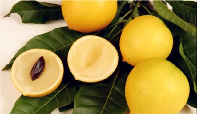 女性三十后，这水果再贵也要买来吃，排出宿便，气色红润，不显老