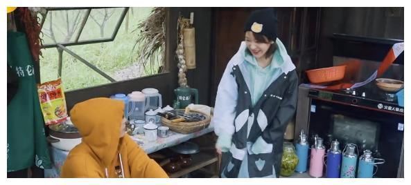 張藝興憑實力單身，直男發(fā)言有點憨，楊紫多次口頭警告