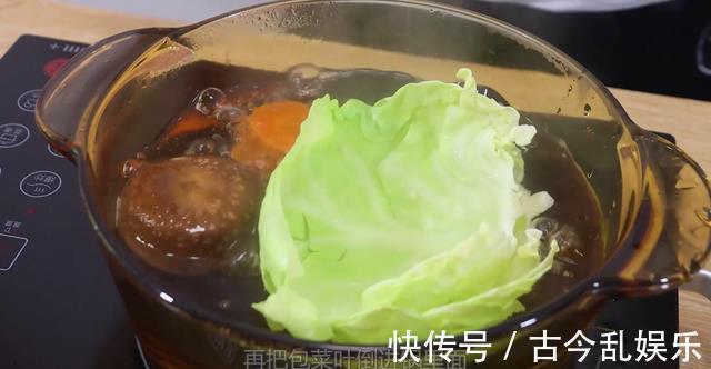 胡萝卜|不爱吃蔬菜的宝宝都吃上瘾了！一口吃进10种营养，一锅都不够吃