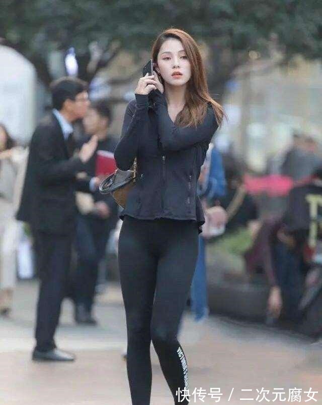 魅力 自由随性的瑜伽裤装扮不失优雅魅力,穿出自我个性,曼妙动人!