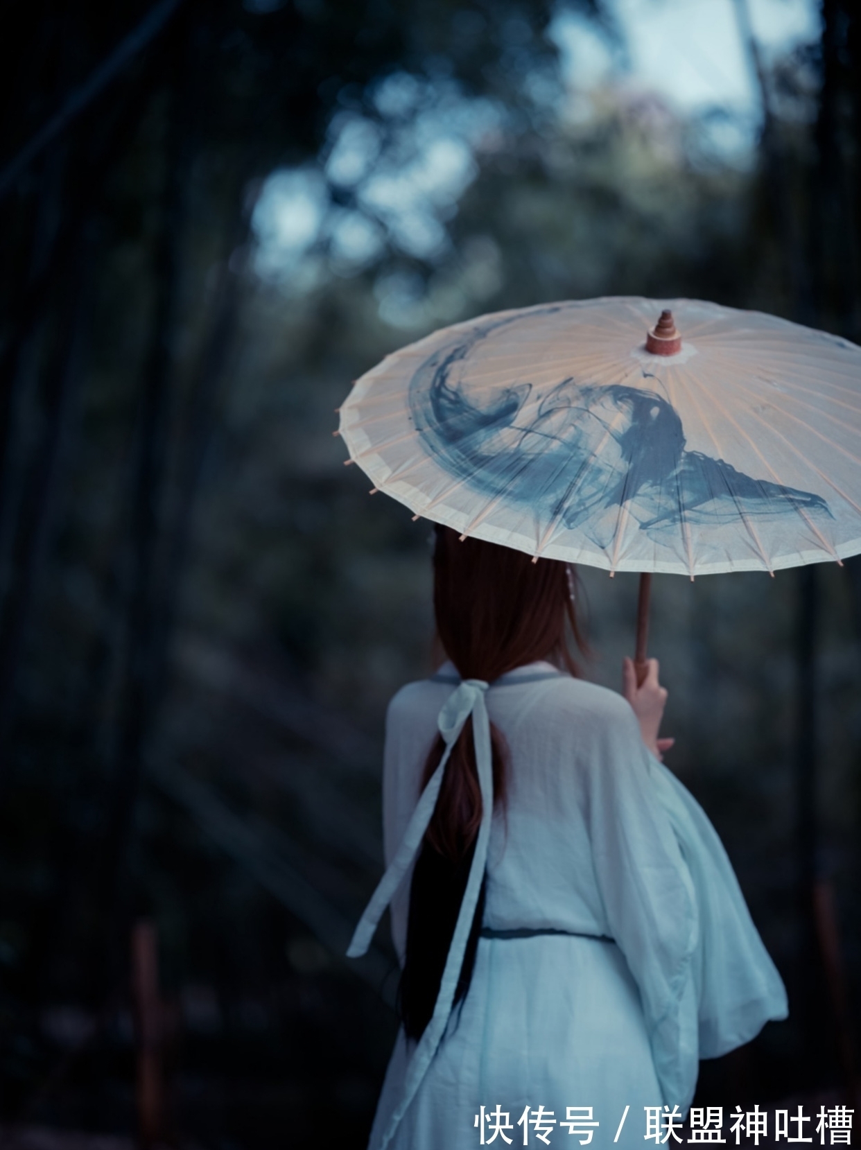 鸣龙$诗·十首丨万树桃花伤落泪,千江碧水倒悬峰