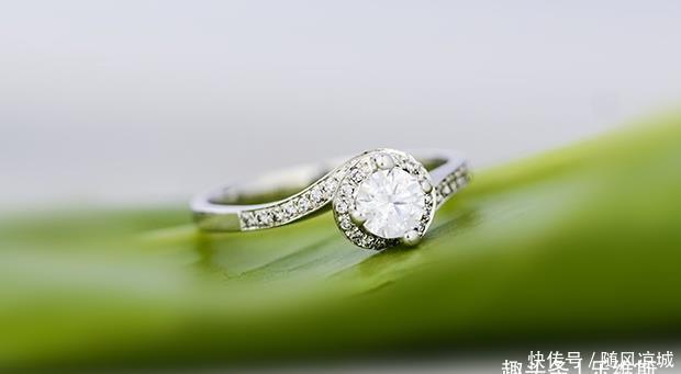 性价比|新款钻戒有性价比吗？新款做工好还是老款好？钻戒品质怎么看