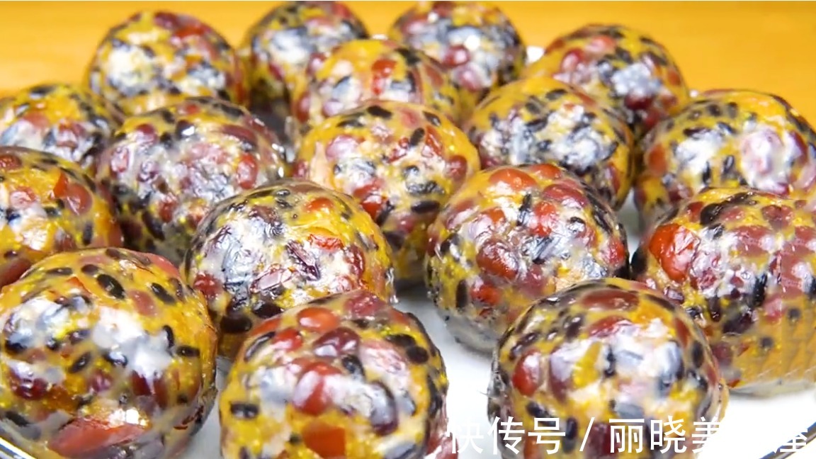 红豆|秋日进补吃红豆，92岁奶奶吃了40年，不打豆浆不熬粥，越吃越精神