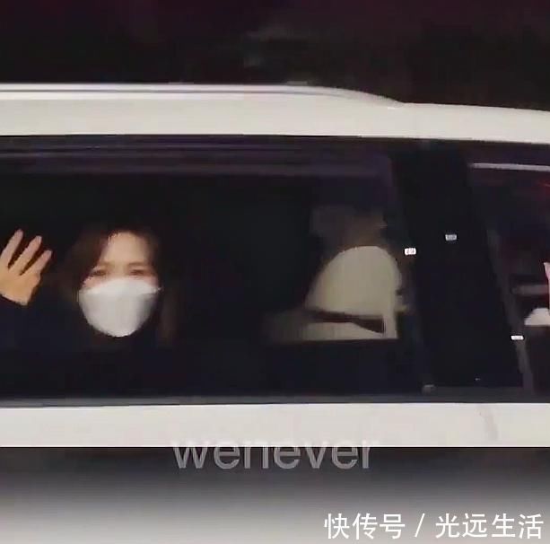 尹钟信|时隔一年，红贝贝终于五人活动，wendy健康归来还有新综艺节目