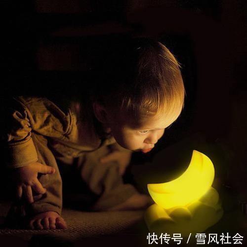 家长|3个月睡整觉,4个月频繁夜醒,宝宝睡眠倒退期妈妈很崩溃