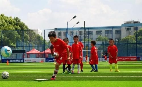 身高|女孩子多大会停止“长高”?过来人:这岁数还没155,就注定是矮了