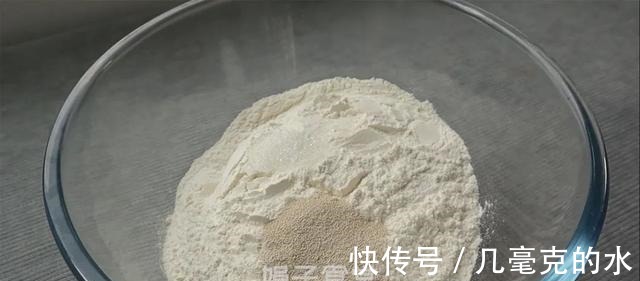 包子这样做,柔软鲜嫩,不用揉面、不用擀皮,做法简单又营养!