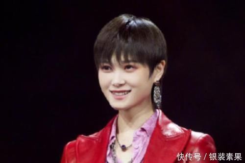 潘虹 中国好声音:纵观历届总决赛海报,宋宇宁站C位,这可能是个伏笔