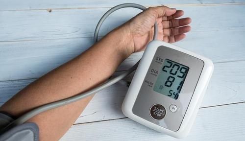 水银血压计|电子血压计好还是水银的好？什么时候测血压最准？很多人都做错了