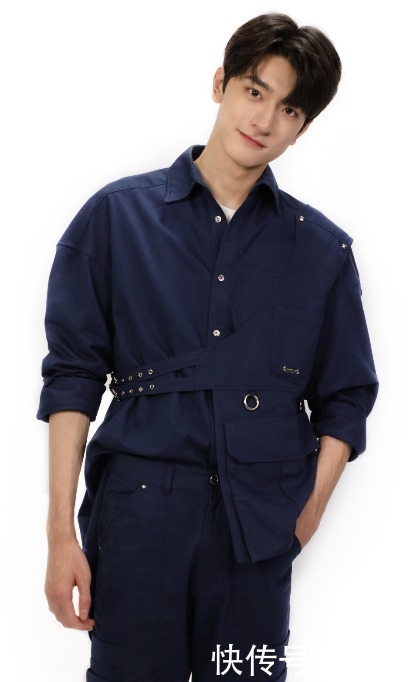 造型|还在卫衣叠穿衬衫?看林一搭配绵羊背心,效果瞬间好到爆