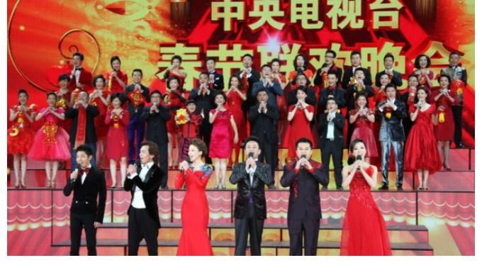春晚|央视春晚为何不对外售票，每年观众席坐得满满，他们是什么身份？