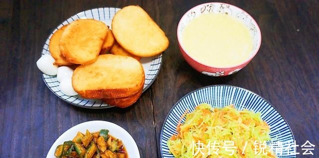 晒晒一家三口的早餐,7天不重样,每天一大桌,做法不难还好吃
