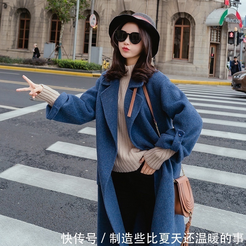 气质出众 建议大家大衣不要配黑裤子!现流行这样穿,美得无懈可击