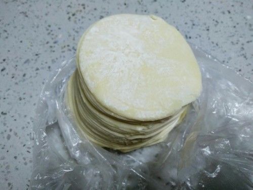  饺子皮|宝藏小吃烧麦，做法很简单，多做一点冷冻起来，想吃蒸一下就行