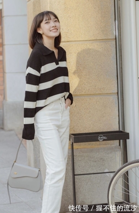 博主 “小白裤”该怎么穿?看完这些搭配就懂了,简约日常不挑人