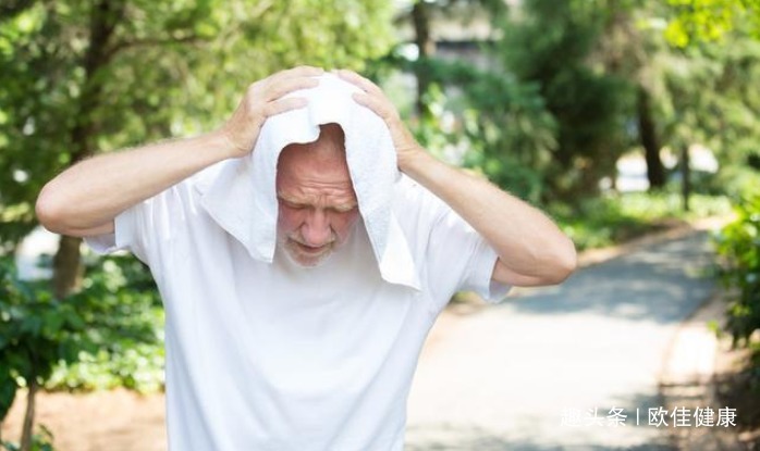 走路|已确定走路速度影响寿命!走路犯这3个错误,走地越多伤害越大