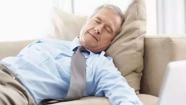 高血压|高血压“加速器”被拆穿，烟酒都不算什么，第一名多数人爱不释手