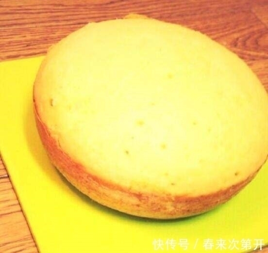 电饭煲也能做出蛋糕来，厨房小白一学就会，好吃到爆！