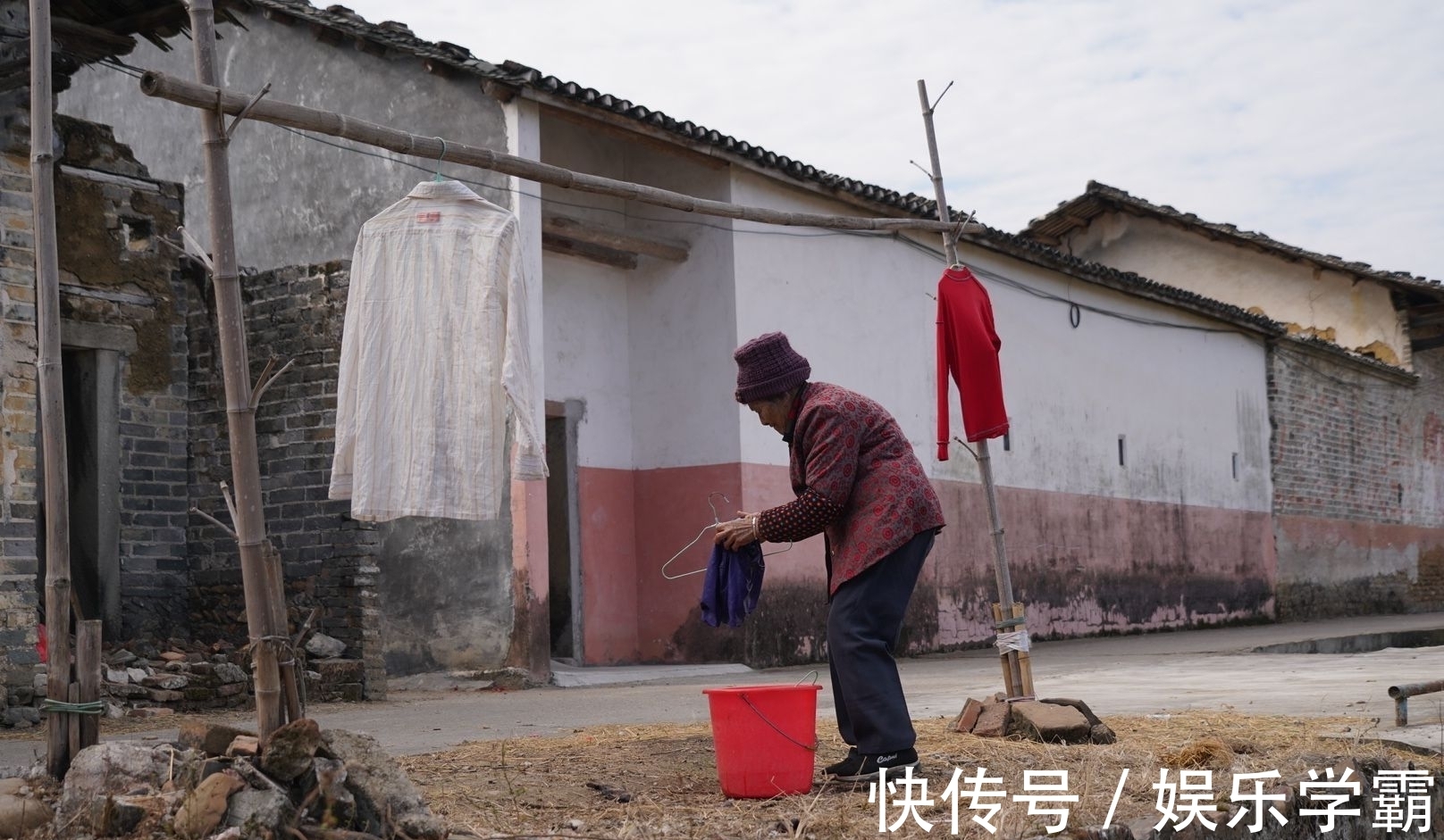 陷阱|农村不让晚上在外晾衣服,说这是给逝者设陷阱,其实是为穿衣安全