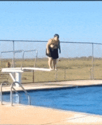 |搞笑GIF段子：裙子不错，恰到好处