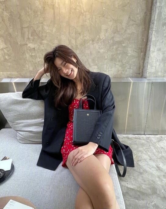 韩国麻豆Supichaya舒服慵懒休闲的日常生活穿搭