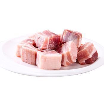 油亮|梅干菜烧肉,猪肉经干菜吸脂肥而不腻,色泽油亮,美味下饭有食欲