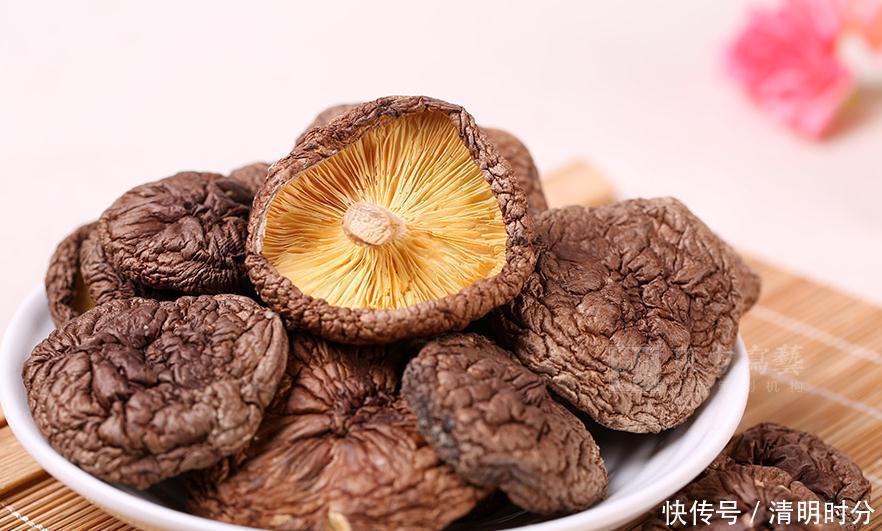 莴笋|爱吃香菇的注意香菇对身体好处多,但这种人不要吃了,不然后悔