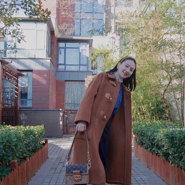 穿搭 40+的女人冬天也可以又美又飒,被这几套穿搭圈粉了,减龄又保暖