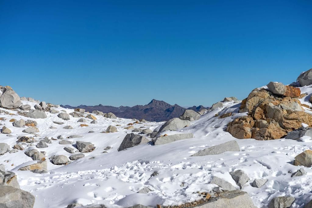 冰川|红军翻越的最后一座雪山，其中隐藏着神秘冰川，游客可乘缆车穿云