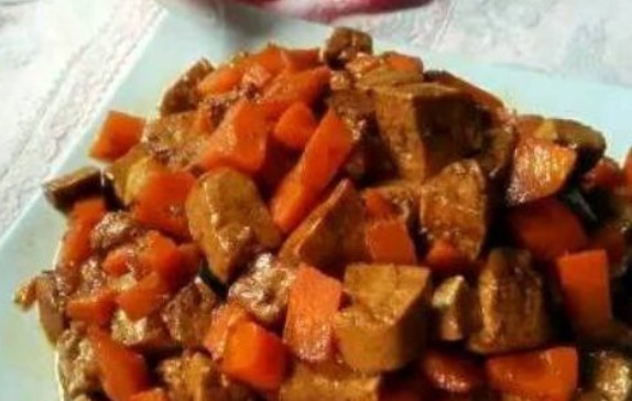 胡蘿卜和此物一起炒,女性常吃,子宮越來越干凈,不想顯老可試試