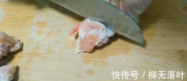 面粉|美味可口的香酥鸡腿,肉质鲜美,制作简单!