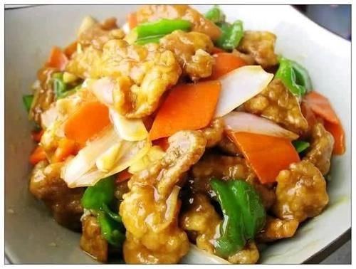 美食推荐：肉末胡萝卜丝，溜肉段，胡萝卜炒豆腐，下饭鲜汤的做法