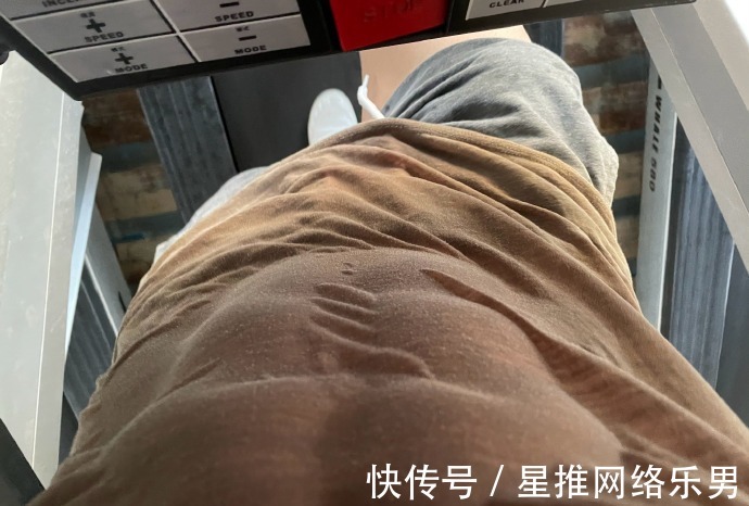 健身房|健身房里披荆斩棘的哥哥,腹代表自律,背代表毅力,胸代表力量!