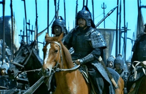 墓主|曹操到底盗了谁的墓,能一夜暴富养活军队三年?墓主差点当上皇帝