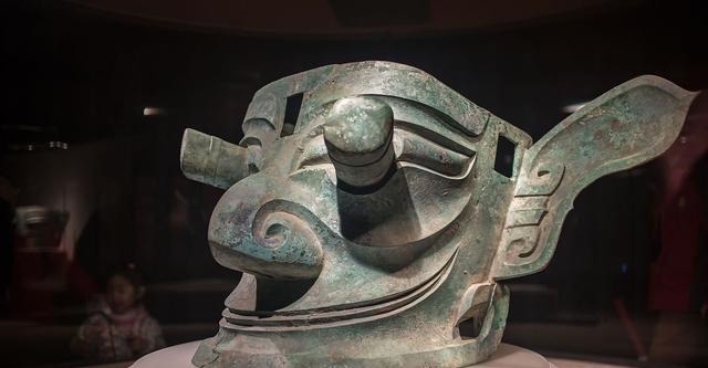 三星堆遗址|从三星堆两大镇馆之宝,看东西方文明的碰撞