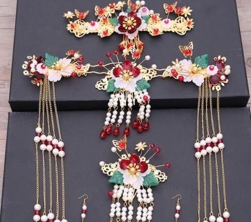 发饰 步摇这种传统头饰之所以能从皇室走向民间,就要从一个小偷说起