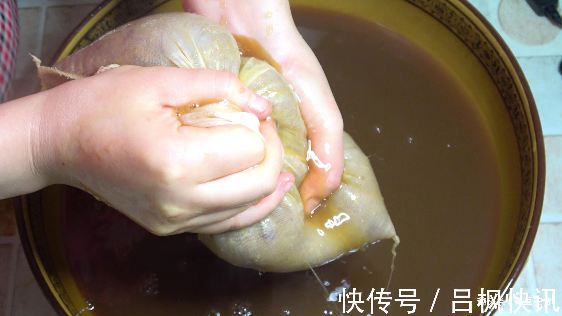 梨汁|秋梨膏详细做法，毫无保留告诉你，真材实料更营养，再也不用买了