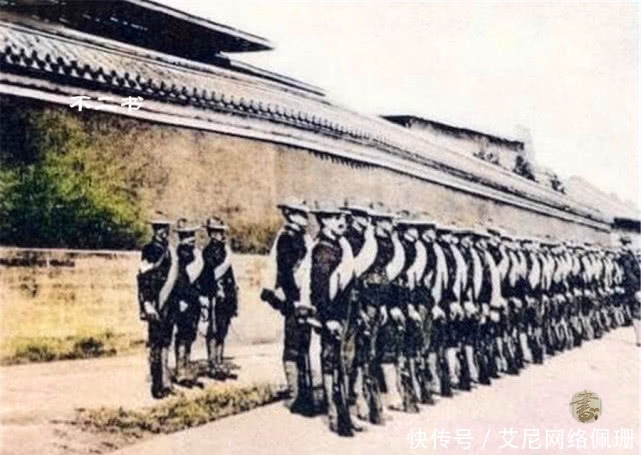 八国联军|镜头下八国联军侵华,耀武扬威在皇城阅兵,见证清末衰落下的耻辱