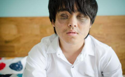 湿气重|老中医总结湿气重的人,往往都有3个特点,赶紧祛湿最重要