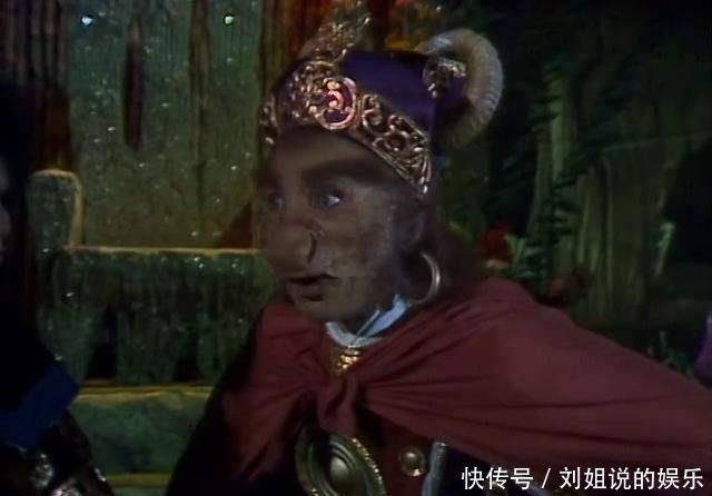 件法宝|孙悟空有两件兵器,一件是金箍棒,另一件被他藏哪了?