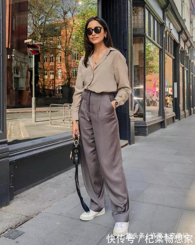 阔腿裤 请脱下你的阔腿裤,太土!今年流行的是“云朵裤”,时髦又遮肉
