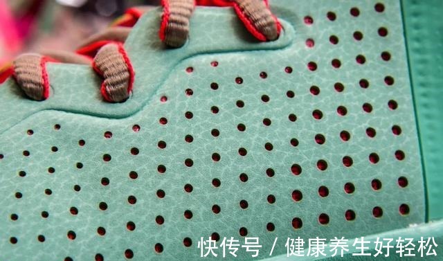 rose4 4大科技加持单只才348克这就是阿迪顶级实战鞋的能力吗!