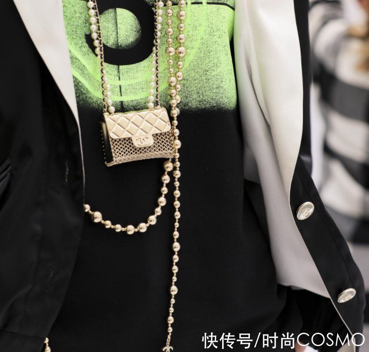 21年最招人爱的翻盖包，齐了