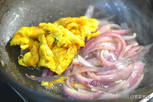 春天要多吃这菜，富含天然杀菌剂，和鸡蛋一起炒，下饭又解馋