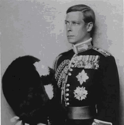 爱德华八世|欧洲最痴情国王,甘愿为一位离异妇女放弃王位,最终落得悲惨结局