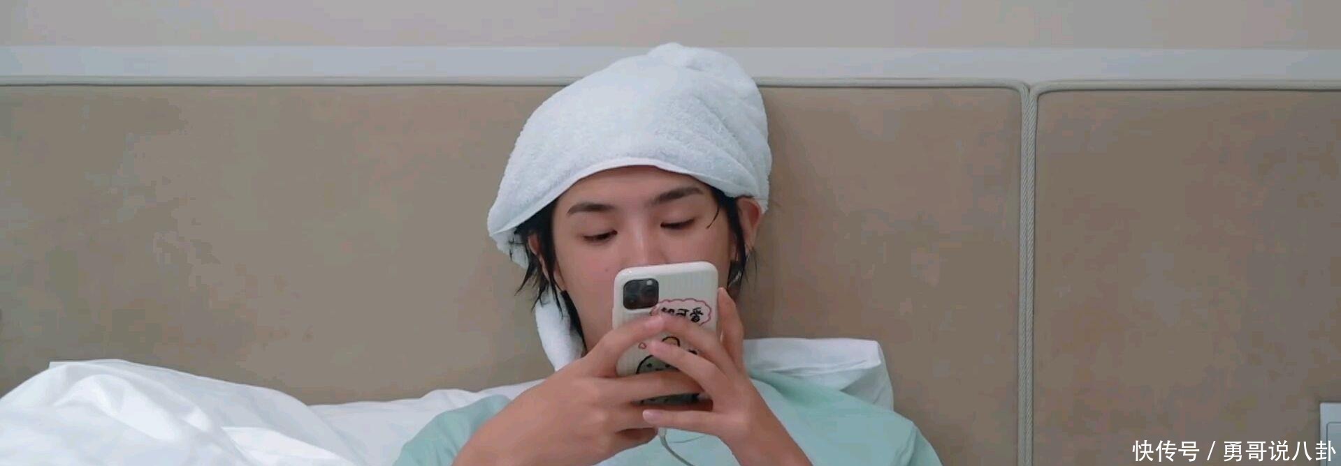 乐华旗下艺人都是如此高强度工作18岁的黄明昊直言,想“逃跑”