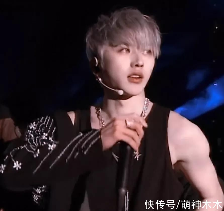 王一博|跨年流量大战!肖战压轴拉起基本盘,王一博热度巅峰,蔡徐坤太坑