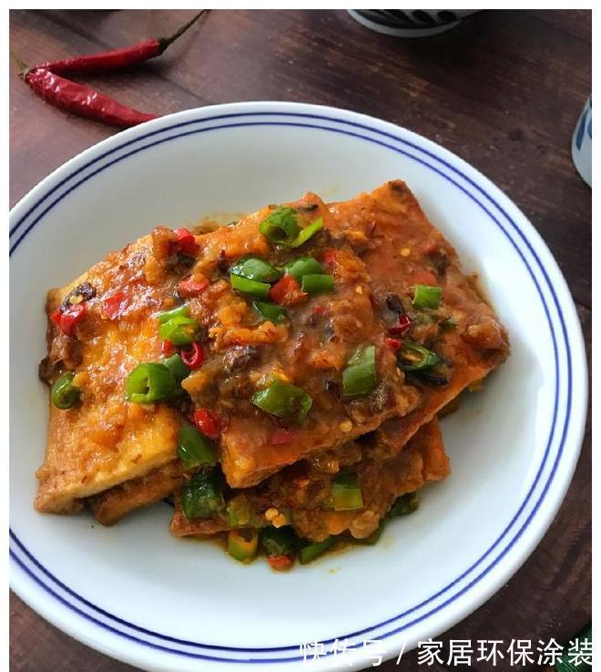 豆腐的这种做法绝了,香辣入味,比肉还好吃,上桌家人抢着吃